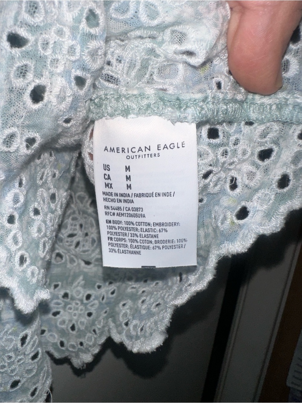 American Eagle Lace-Trim Floral Crop - Picture 6 of 7